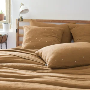 Taie d’oreiller GAÏA CHIC camel à pois – 50 x 70 cm