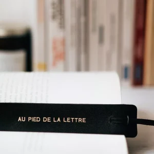 Marque page en cuir Au pied de la lettre - Les raffineurs