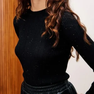 PULL GERANIUM NOIR A PAILLETTES